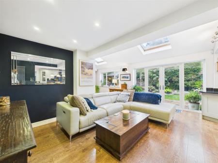 Fabulous Open Plan Kitchen
