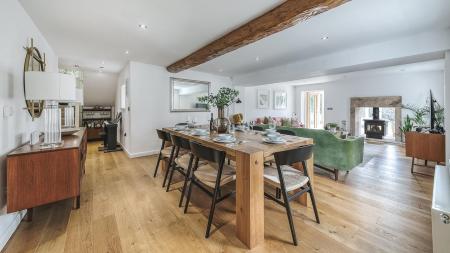 Living/Dining Room