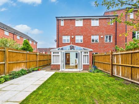 CAM04916G0-PR0176-STILL006 (1) (1).jpg