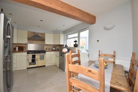 Living Kitchen/Dining Room