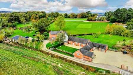 Sparrows Wicket Stunning Surrounds.jpeg