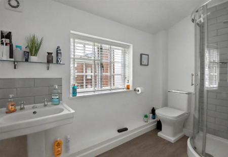 Fitted Bathroom/Shower Room