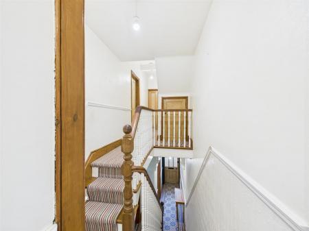 Split-Level Galleried Landing