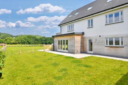 Sunlight Side Garden.jpeg