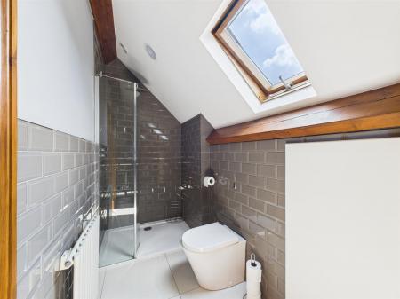 Superbly Appointed Shower Room