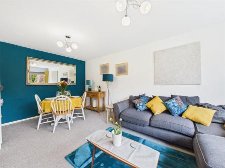 Spacious Lounge/Dining Room