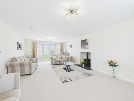 Fabulous Lounge