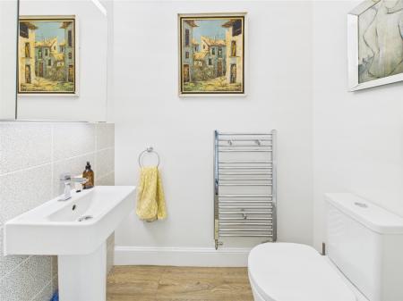 Fitted Guest Cloakroom