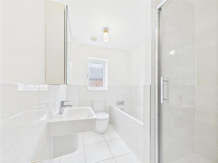 Superbly Appointed En-Suite Shower Room