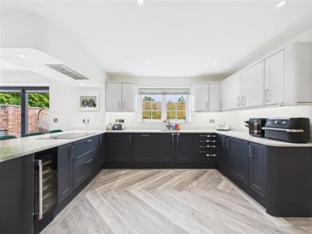 High Specification Fitted Kitchen