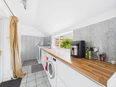 Utility/Rear Porch