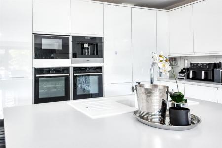 High Specification Fitted Kitchen