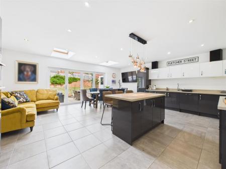 Superb Living Kitchen