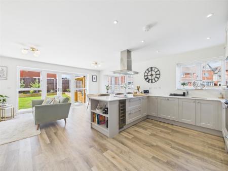 Stunning Open Plan Living Ktchen