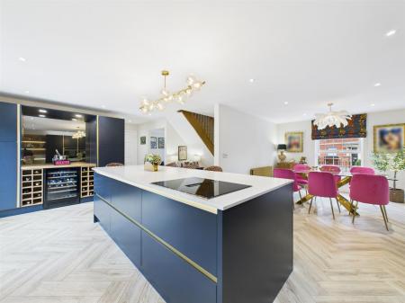 Superb Open Plan Living Space