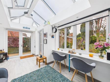 Garden/Breakfast Room