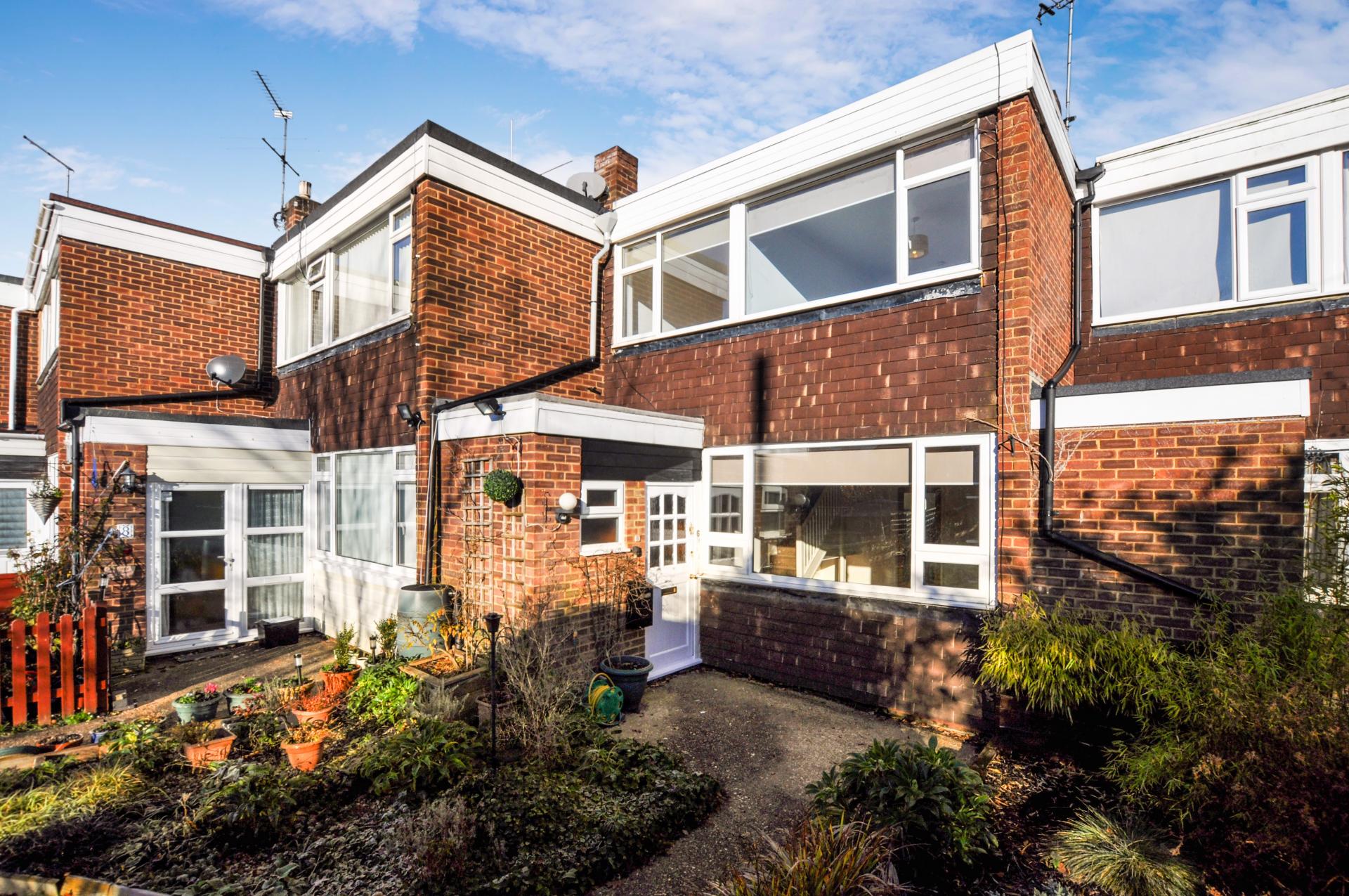 3 bedroom House for rent in Hedgerley