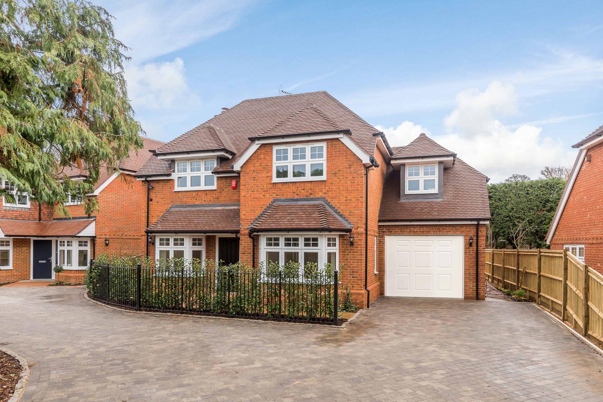 4 bedroom House for sale in Farnham Common