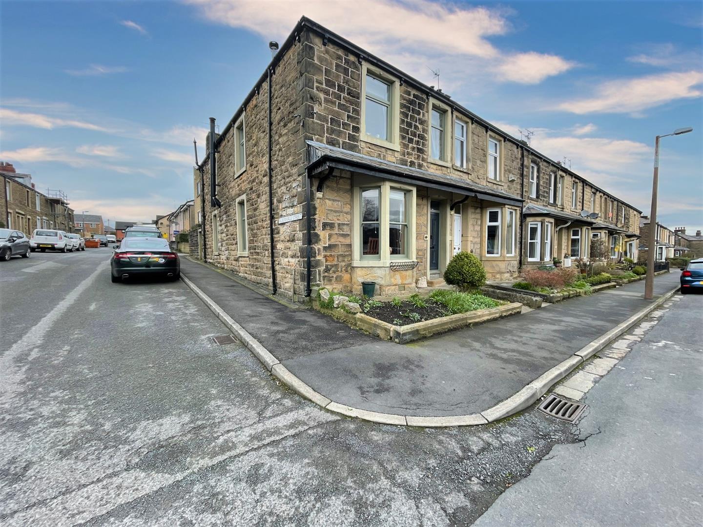 3 bedroom Terraced House for sale in Clitheroe