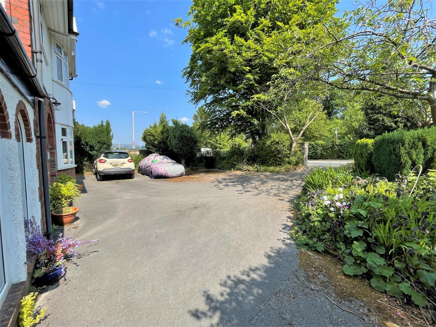 4 bedroom Detached House for sale in Langho