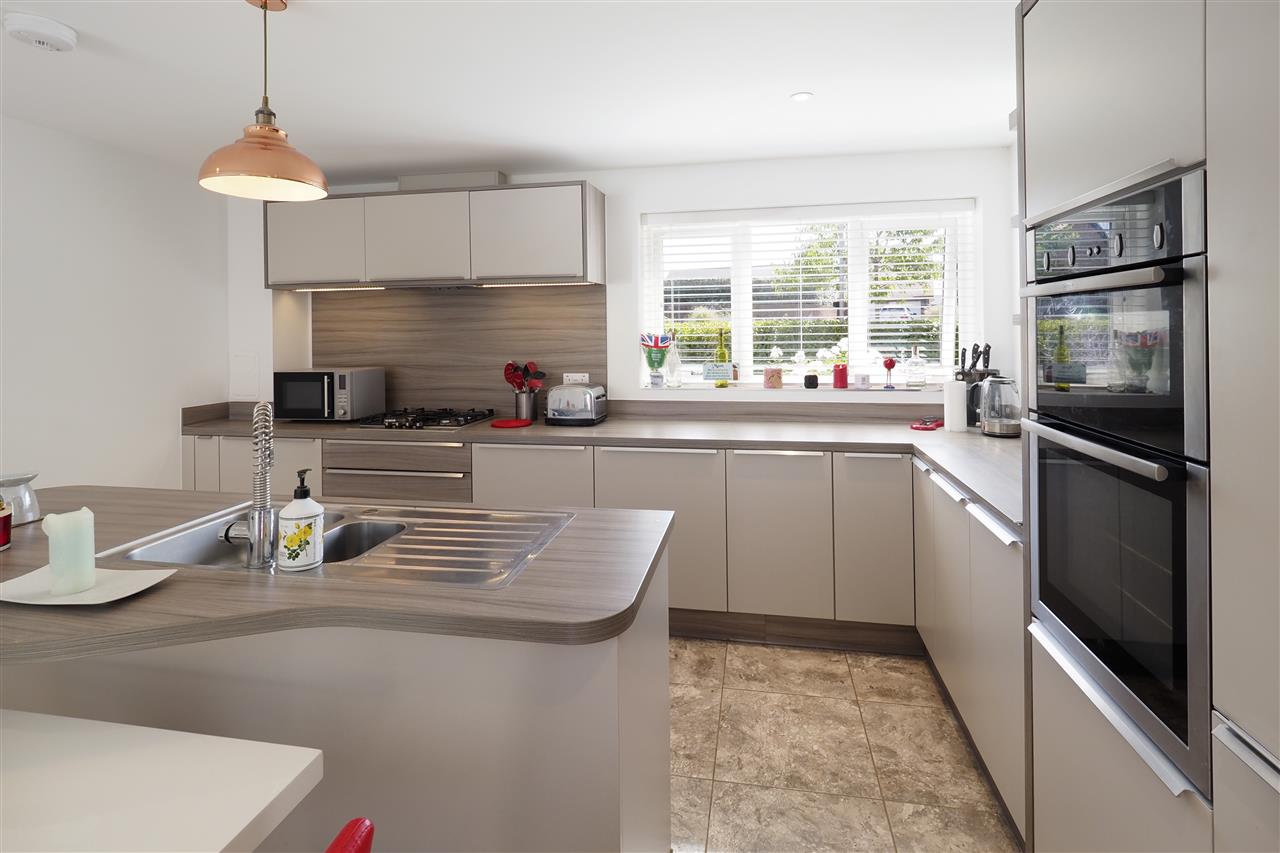 3 bedroom Detached House for sale in Hawkinge