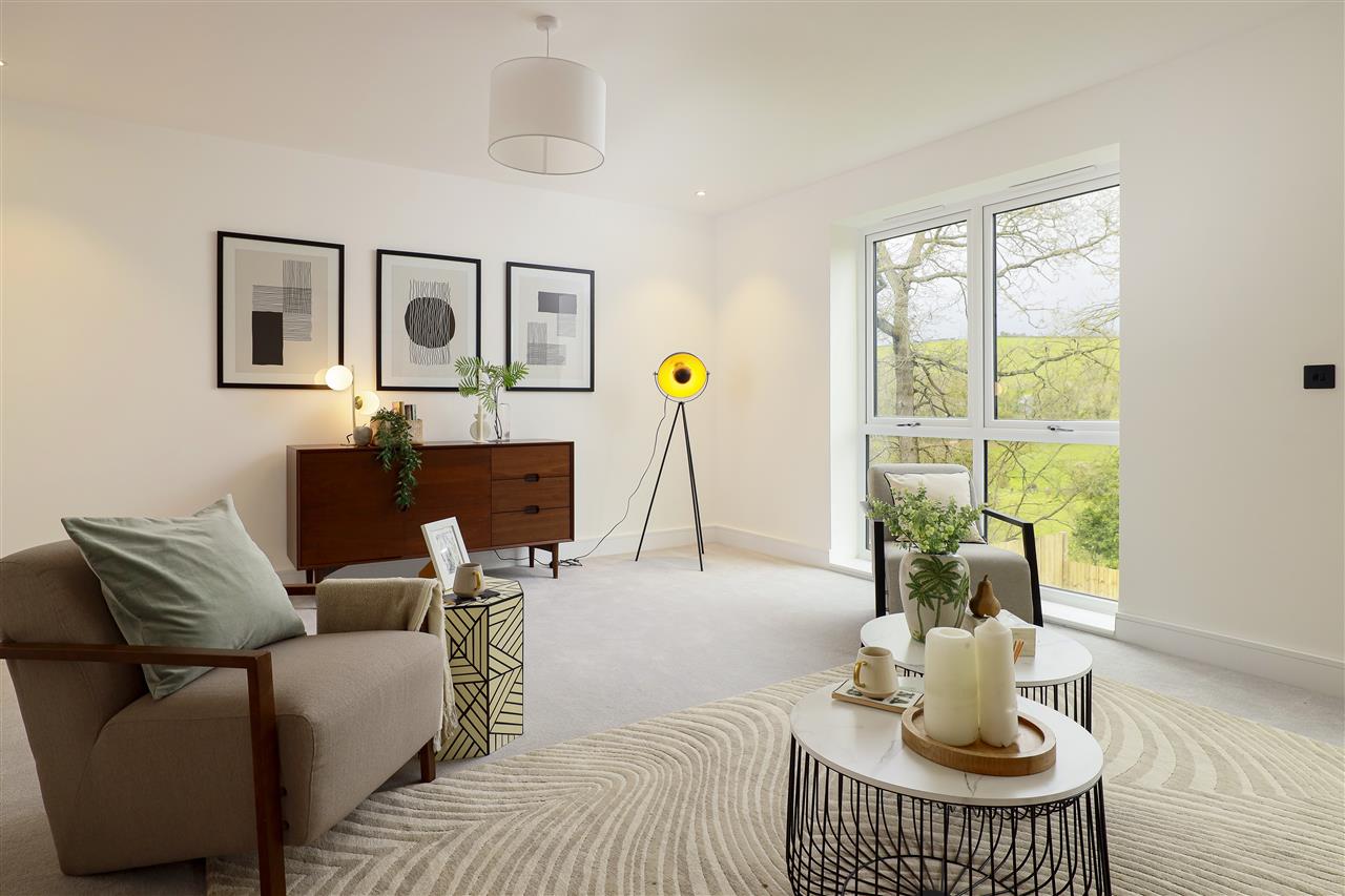 4 bedroom SemiDetached House for sale in Lydden Hills