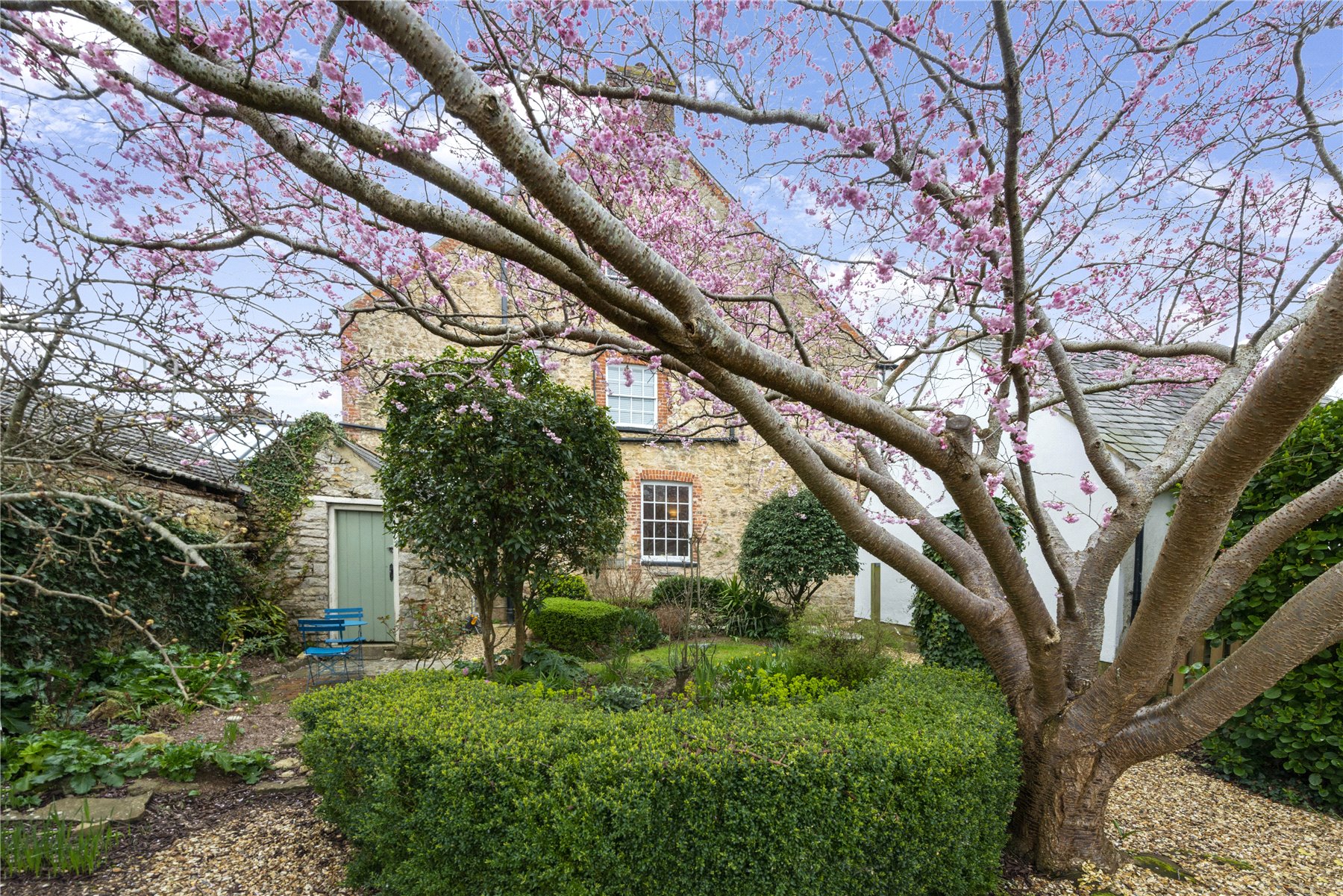 5 bedroom Link Detached House for sale in Dorset