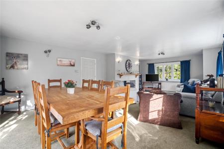 Sitting/Dining Room