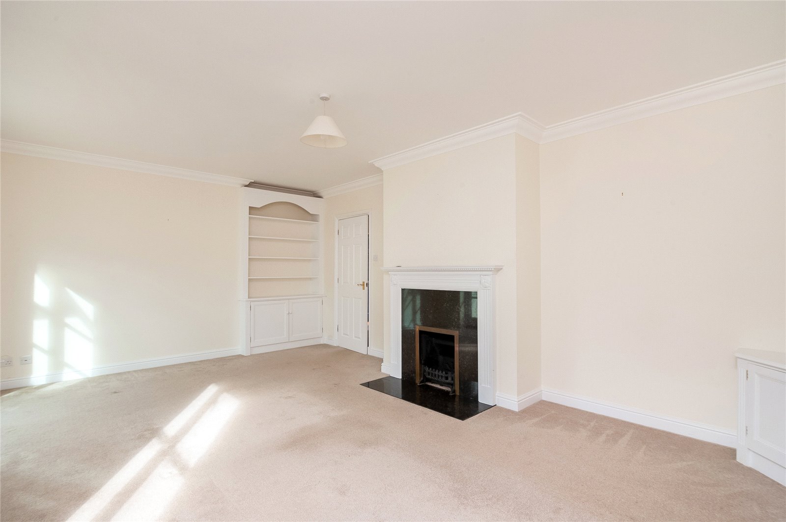 3 bedroom Semi-Detached House for sale in Chipping Norton