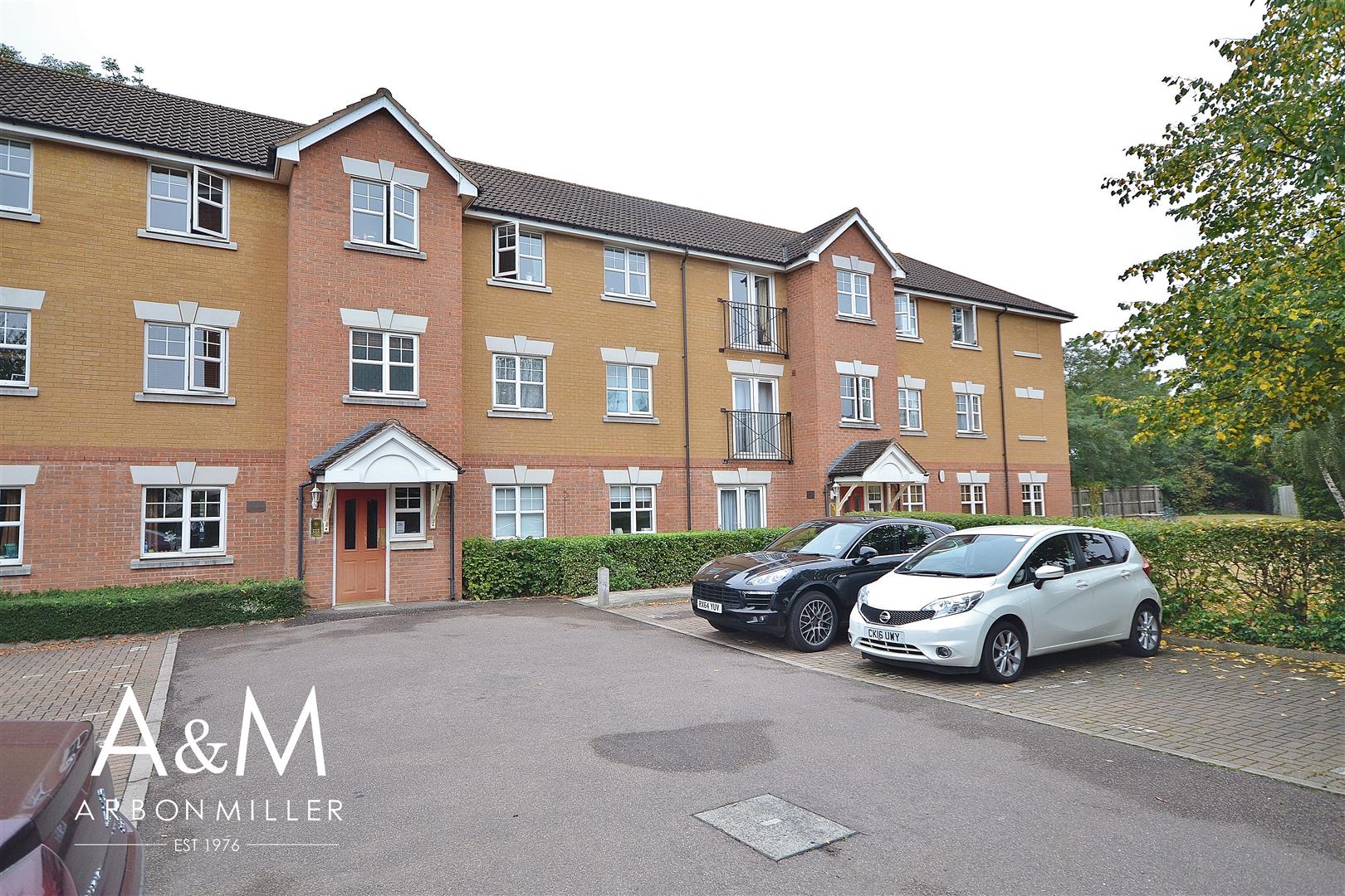 2 bedroom Flat for rent in Newbury Park