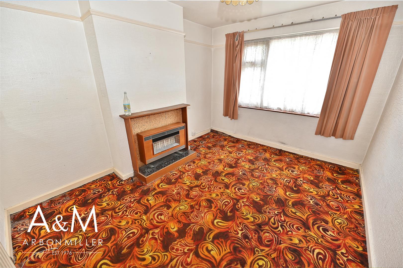 3 bedroom SemiDetached House for sale in Barkingside