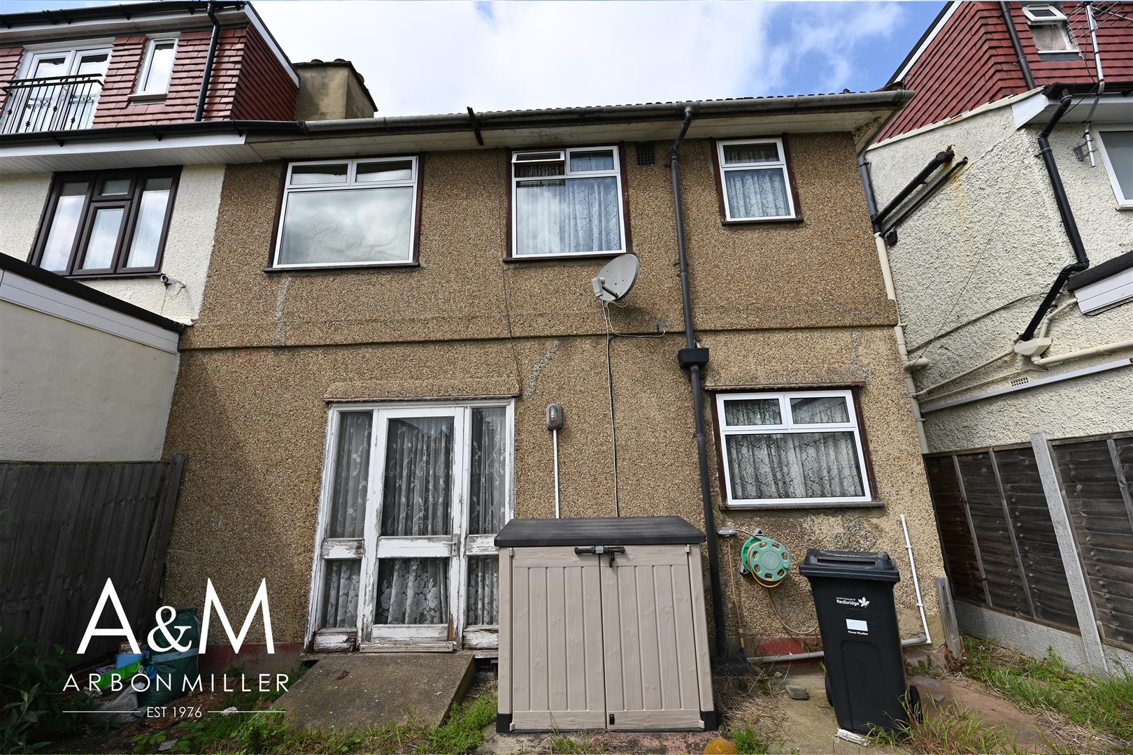 3 bedroom SemiDetached House for sale in Barkingside