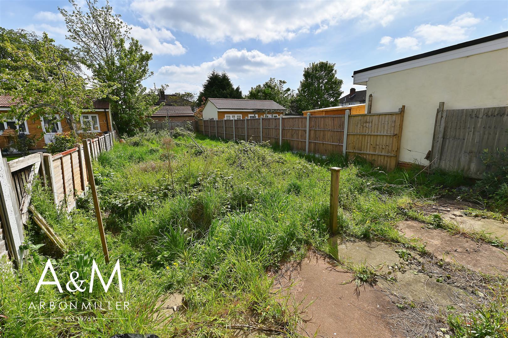 3 bedroom SemiDetached House for sale in Barkingside