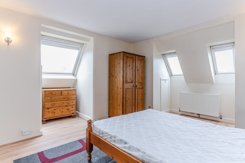 1 bedroom Studio Apartment for sale in Iver