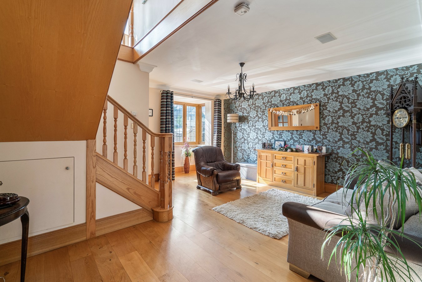 5 bedroom Detached House for sale in IVER