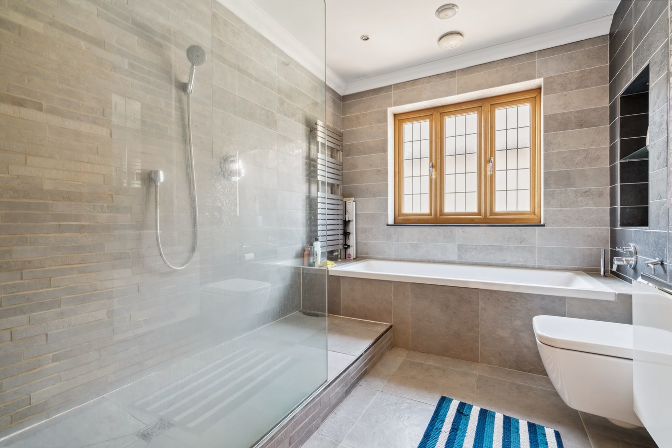 5 bedroom Detached House for sale in IVER