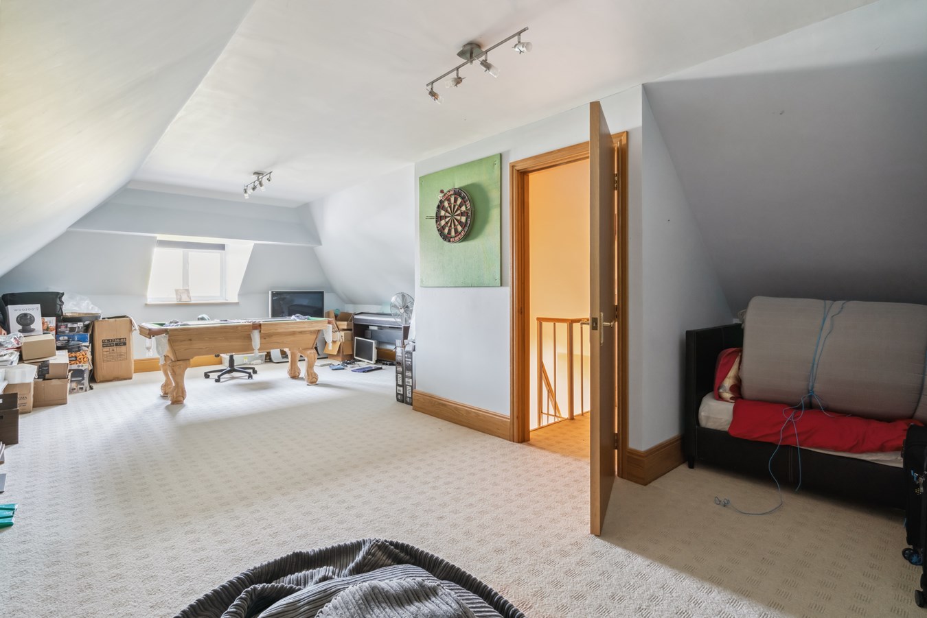 5 bedroom Detached House for sale in IVER