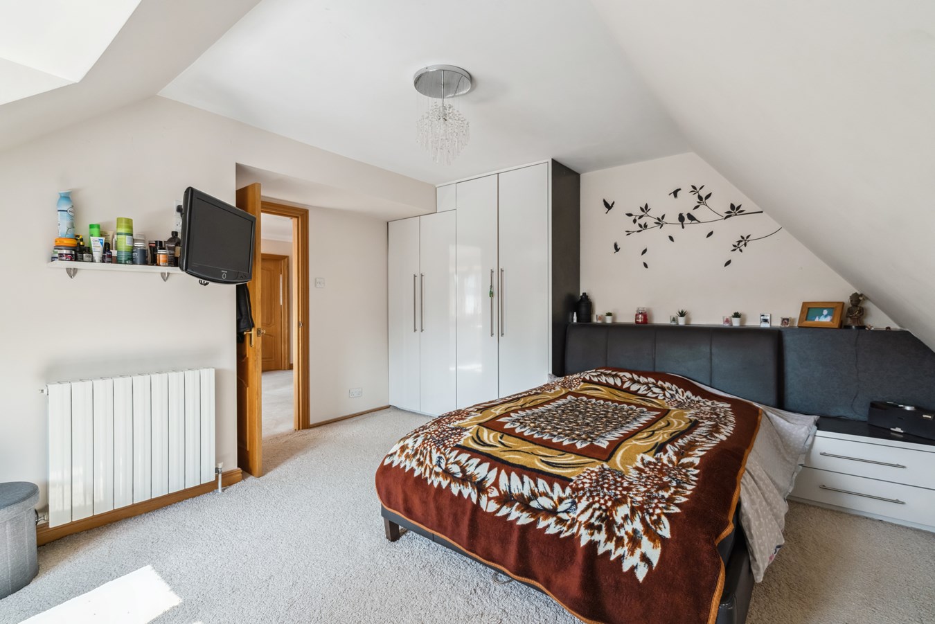 5 bedroom Detached House for sale in IVER