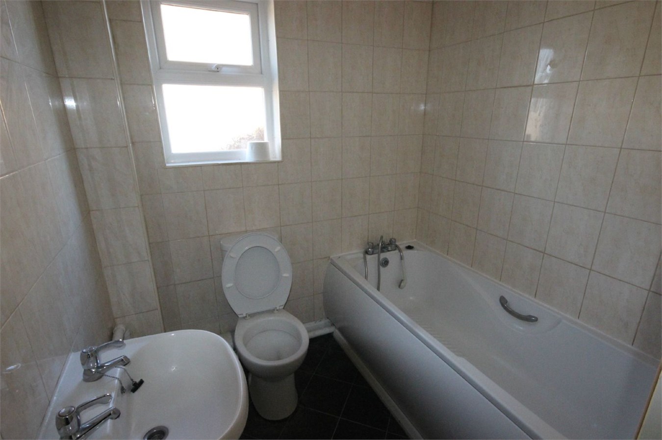 3 bedroom SemiDetached House for sale in Iver Heath