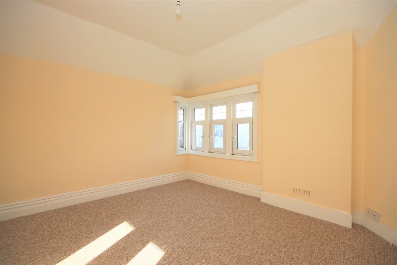 3 bedroom Flat for rent in BexhillonSea