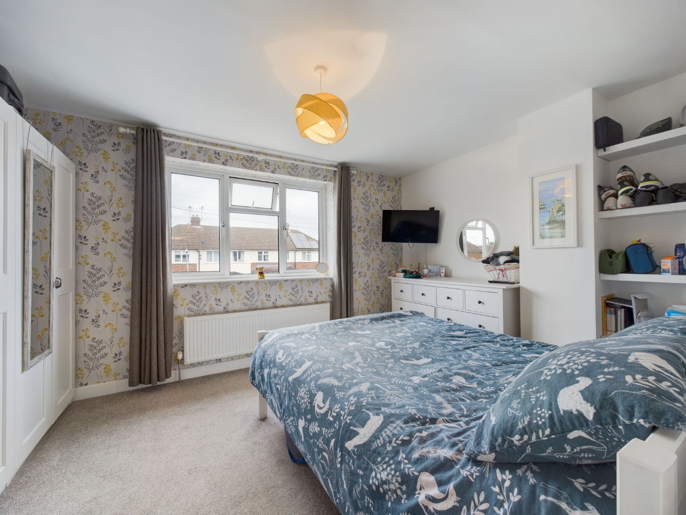 3 bedroom End of Terrace House for sale in Aylesbury