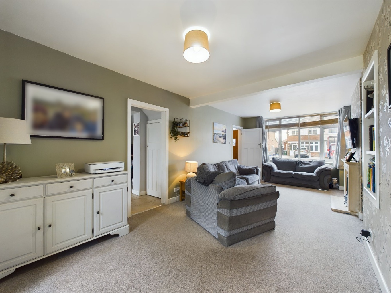 3 bedroom End of Terrace House for sale in Aylesbury
