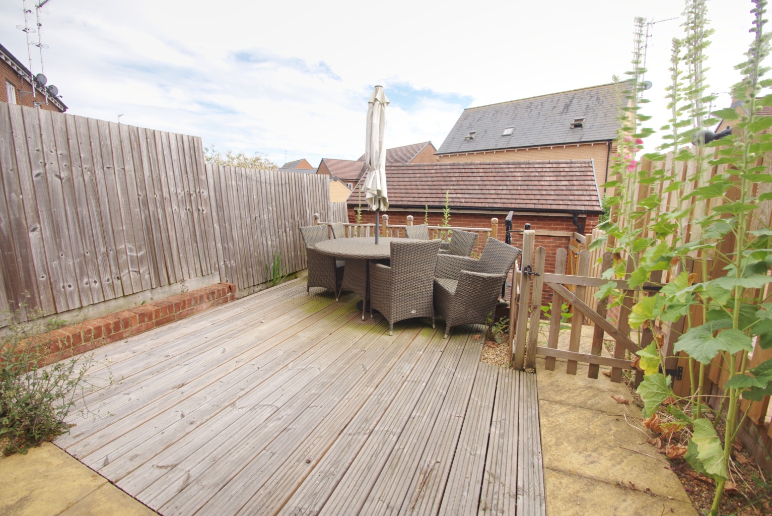 2 bedroom SemiDetached House for sale in Aylesbury