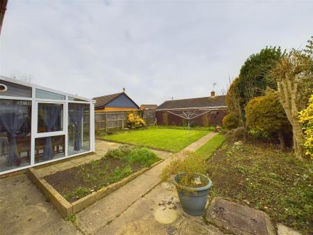 CAM04907G0-PR0067-STILL015.jpg