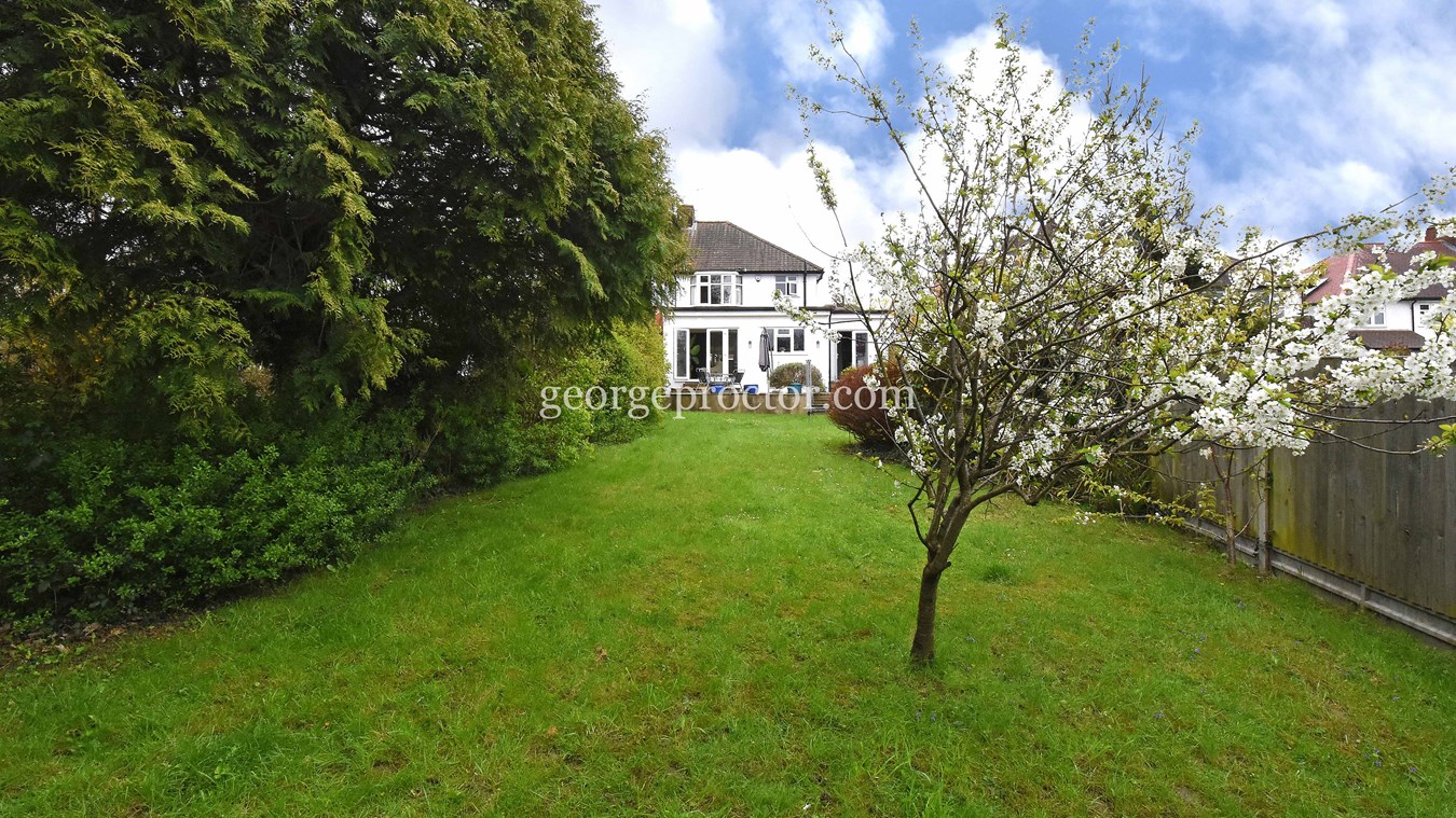 4 bedroom SemiDetached House for sale in Orpington
