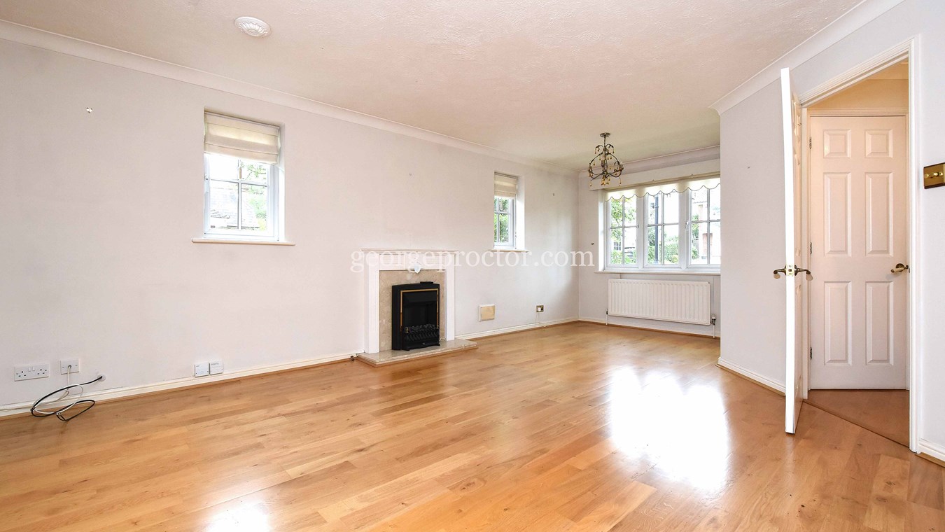 3 bedroom End of Terrace House for sale in Bickley