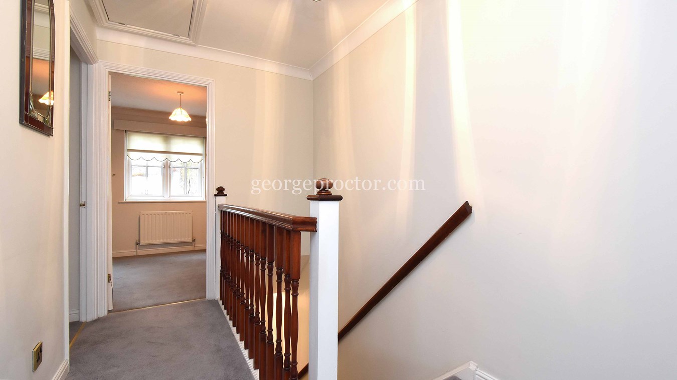 3 bedroom End of Terrace House for sale in Bickley