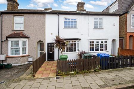 2 bedroom Terraced House for rent in Bromley