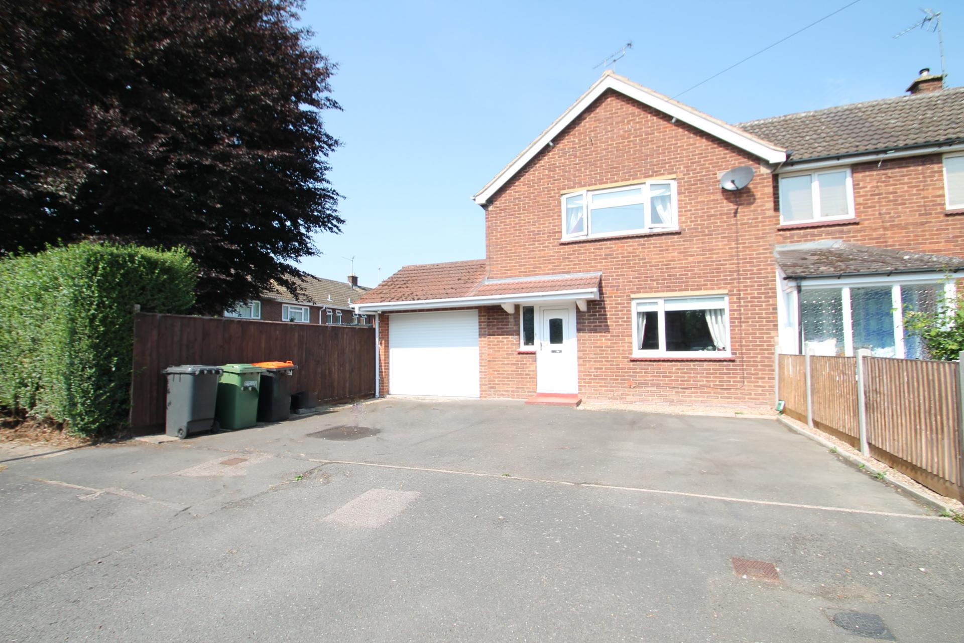 2 bedroom End of Terrace House for sale in Dunstable