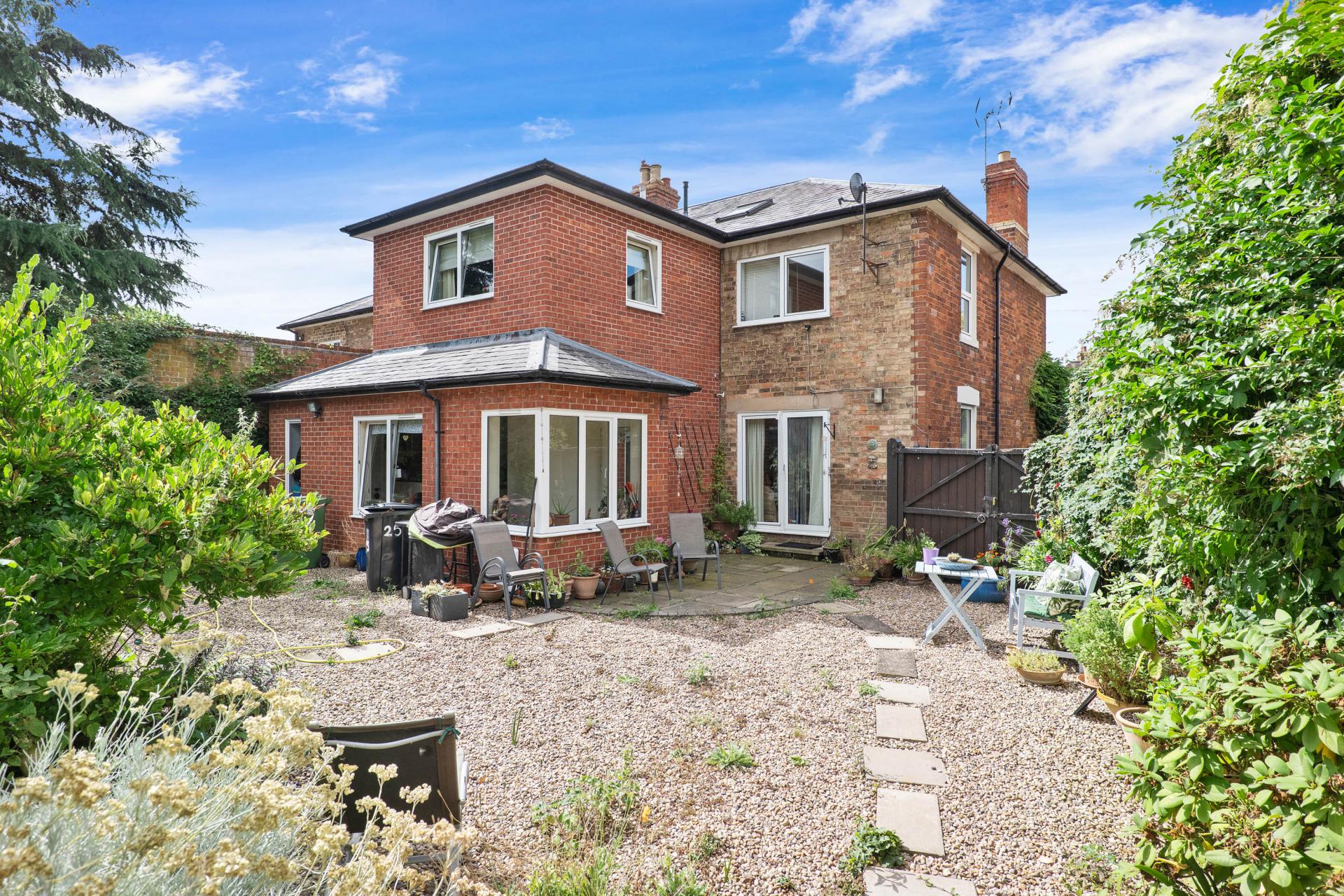 4 bedroom House for sale in Evesham